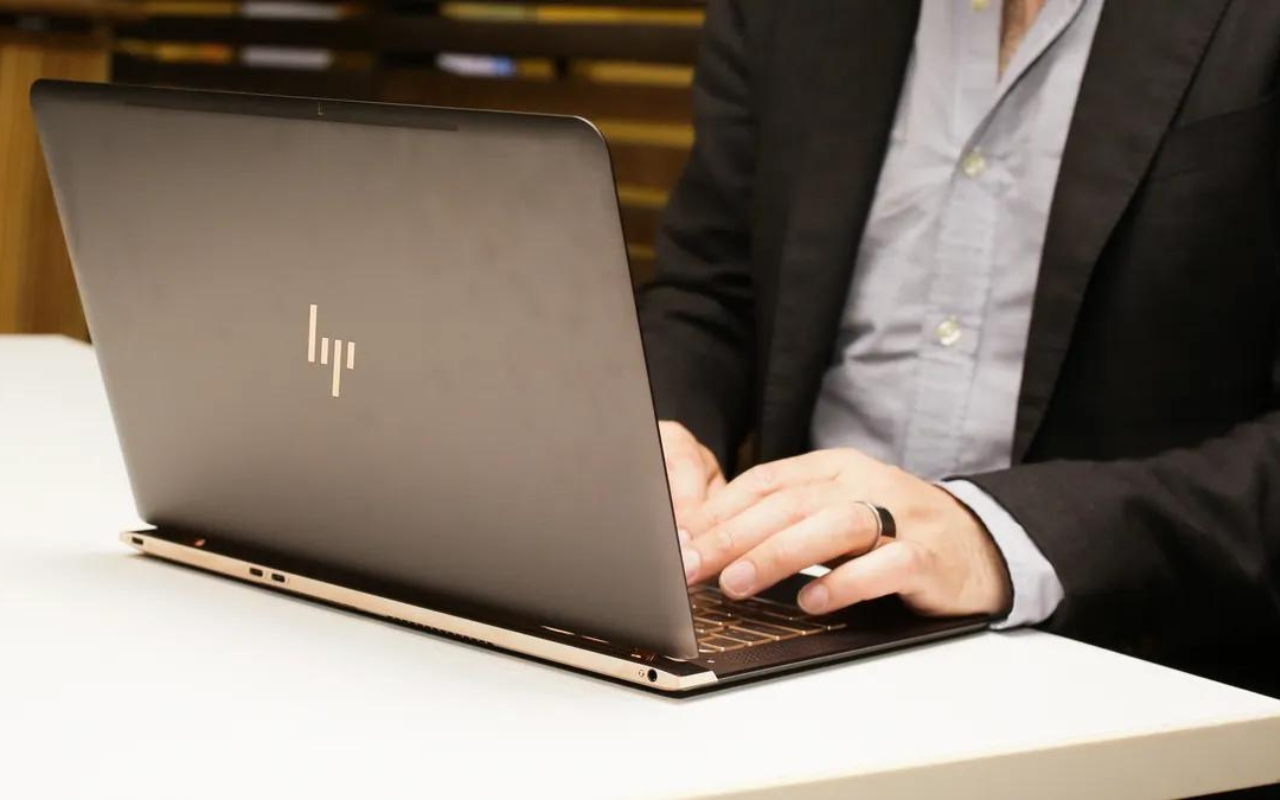 HP Spectre Series: Luxury and Innovation in Premium Laptops